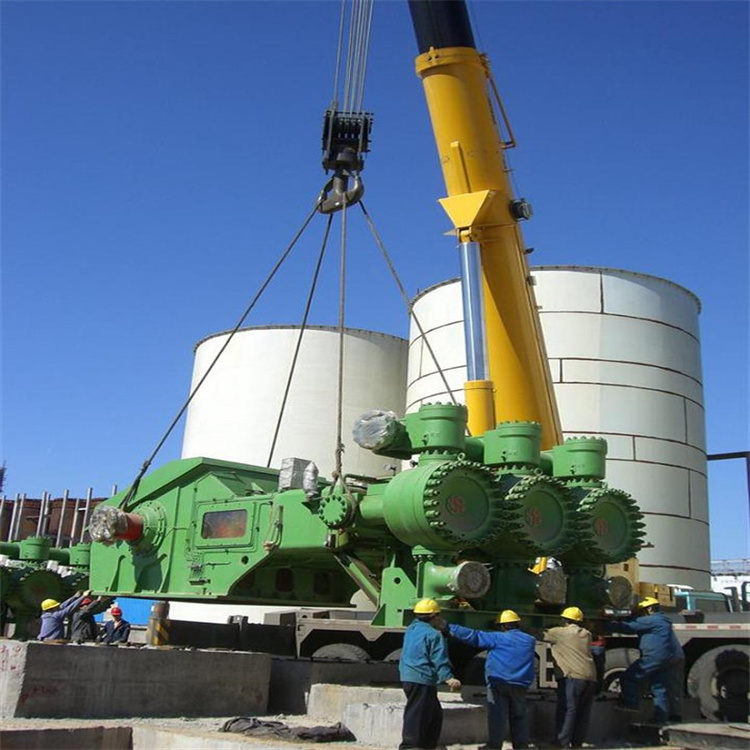 高明租赁200吨吊车